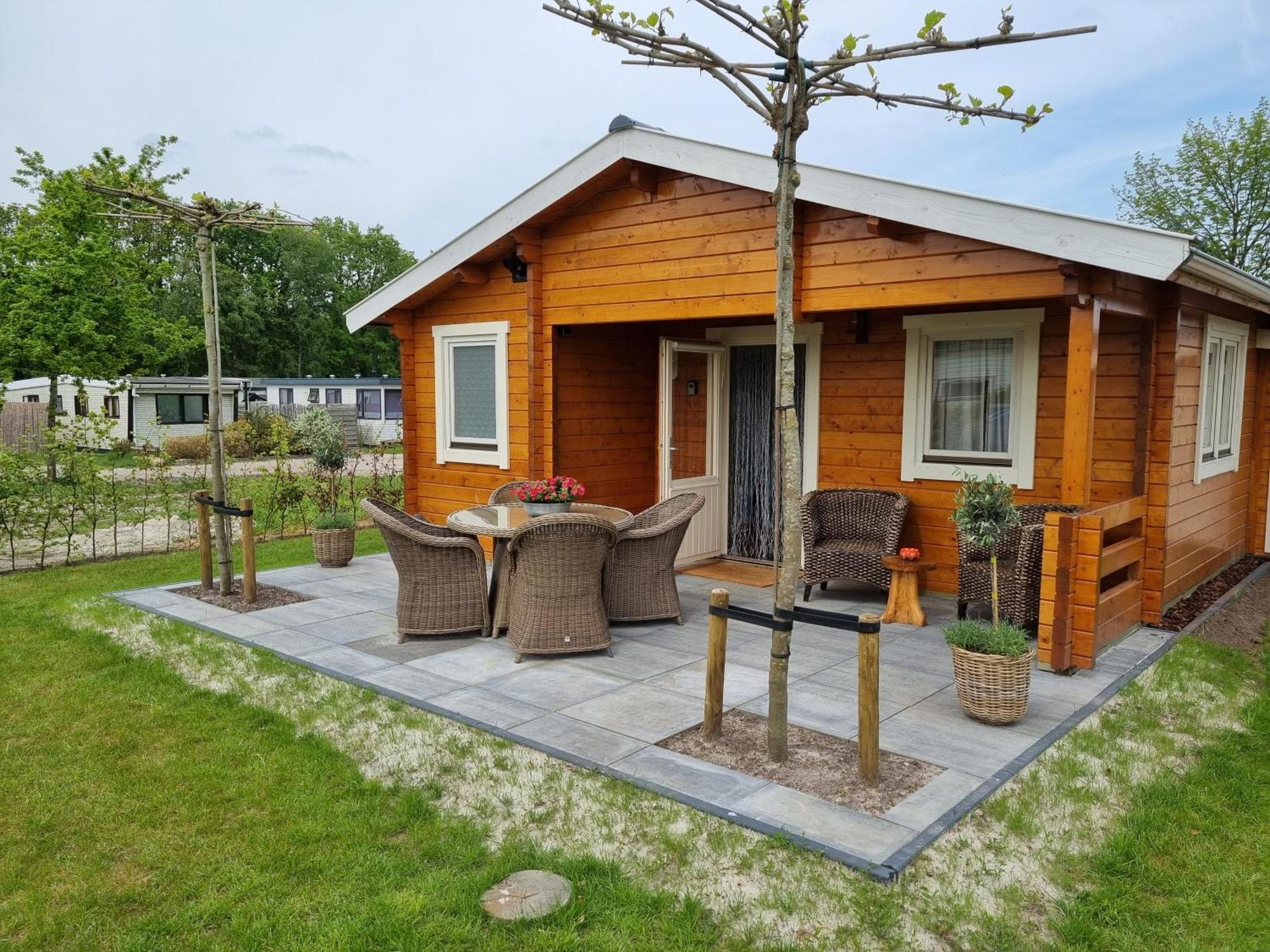 Nieuw - Luxe Blokhut Chalet In Bosrijke Omgeving Anloo Exterior photo